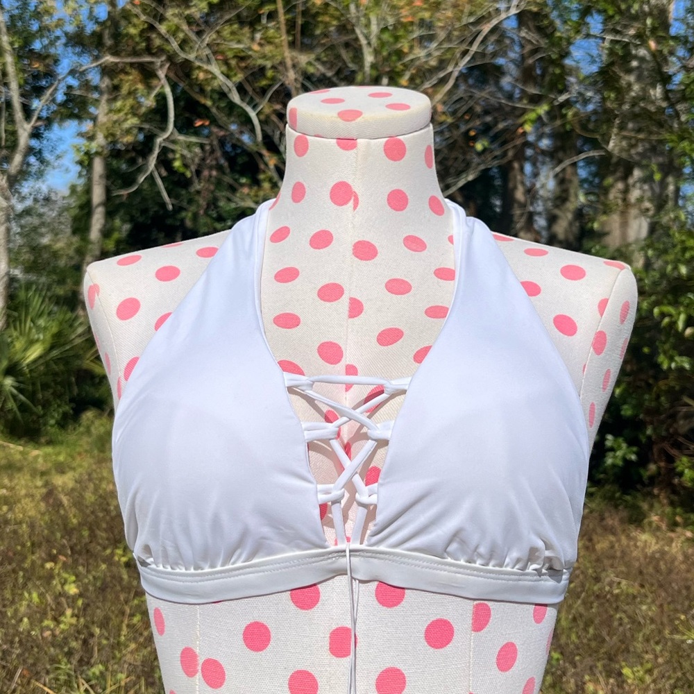 NWT Beach Bunny Bikini Top